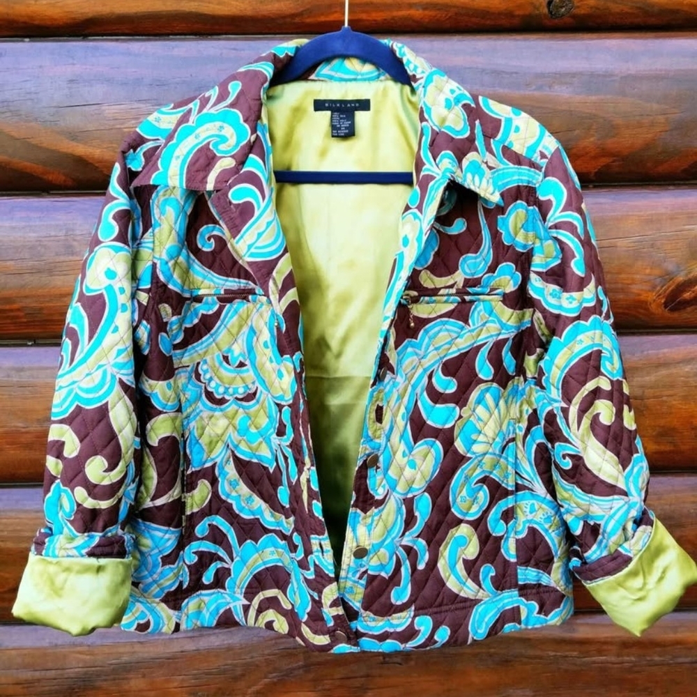 SilkLand Soft And Quilted Paisley Jacket